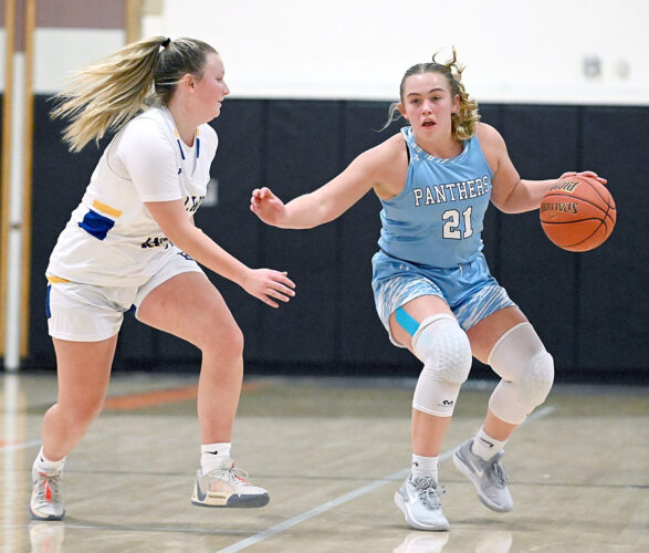 Anderson helps PC capture trophy